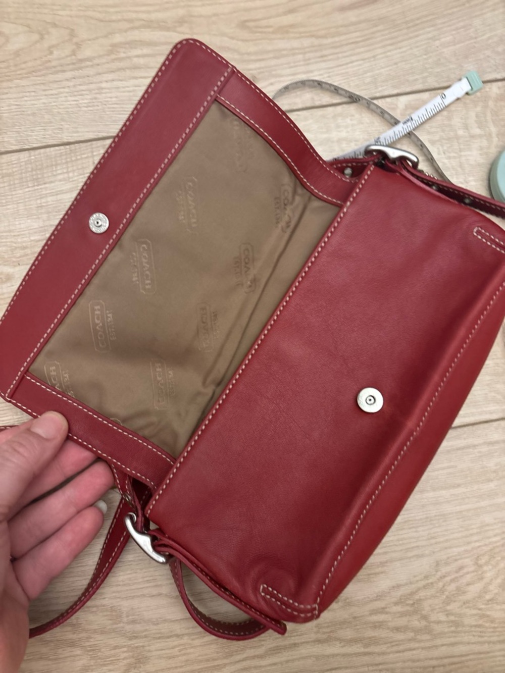 Y2K Coach Mini Legacy Shoulder Bag in Burgundy Red Leather Coach Vintage - Picture 8 of 15